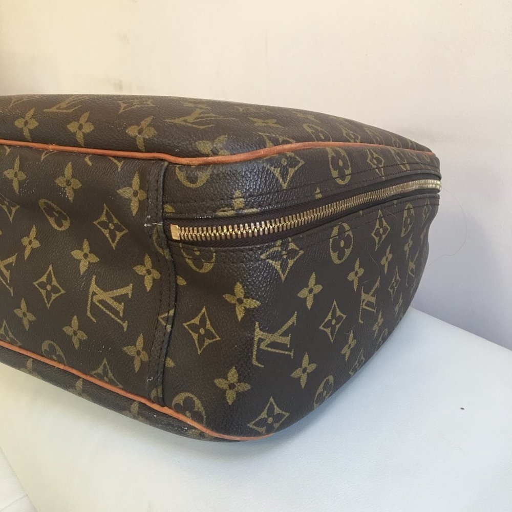 **SOLD PLEASE DO NOT BUY**Louis Vuitton Excursion Tote Bag - Picture 8 of 13